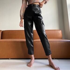 Aritzia Wilfred Free Black Vegan Leather High Rise New Casual Modern Cargo Pant